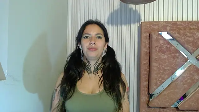 Catarina_a live cam on StripChat