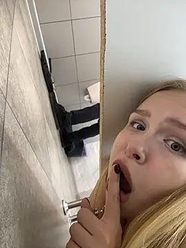 Liza_risky webcam