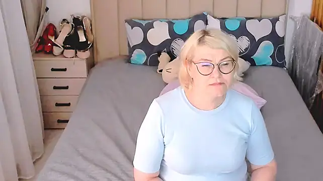 sabrinamacmarren webcam