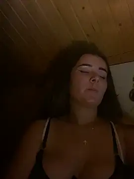 mewKate webcam