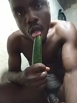 Sexboi254 webcam