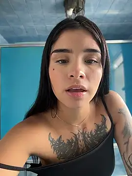 Shalom_pink17 webcam