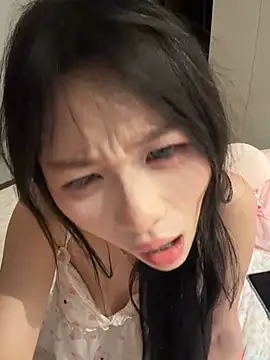 wanwan-baobei Live Webcam on Stripchat