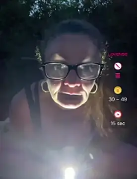 MumGabriela webcam