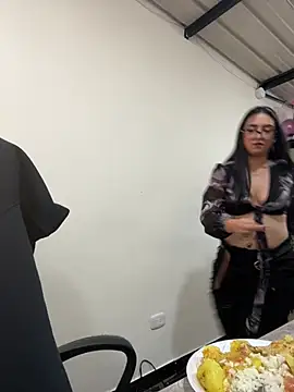Kloenovoa- live cam on StripChat