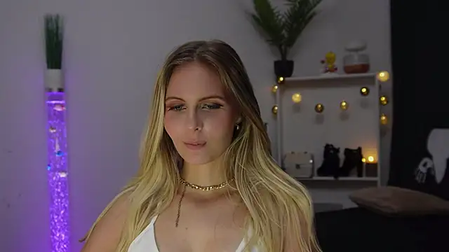 BonnieBluX webcam