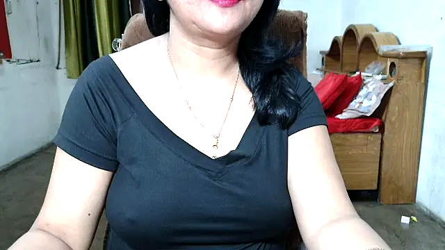 Cute_Mahi22 webcam