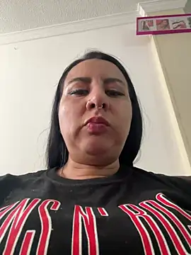 Abril_Luv webcam