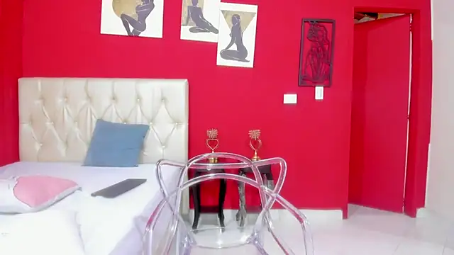 Rebecca_Milf webcam