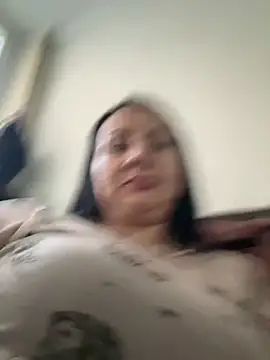 Abril_Luv webcam