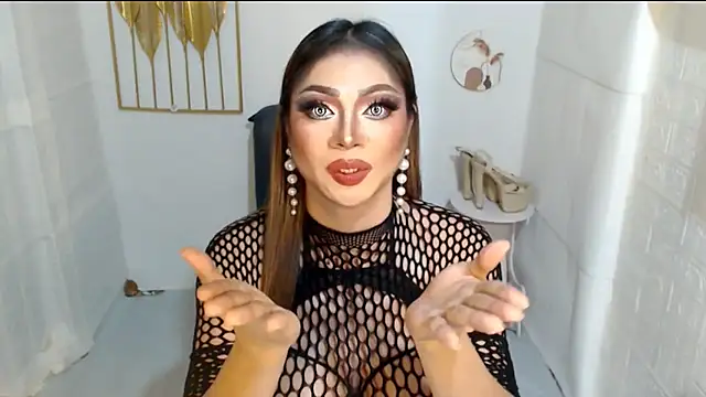 WildSelfsuckerAmanda webcam