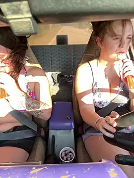 bxddgirl (F young) - Another squirt show