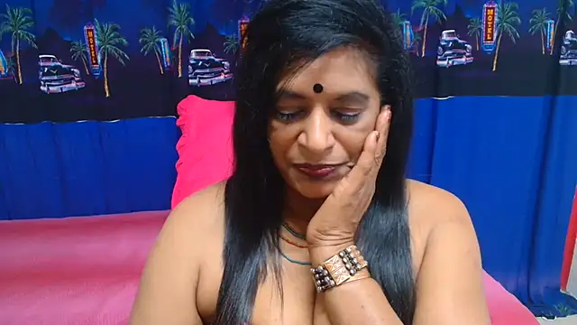INDIANFUSION live cam on StripChat