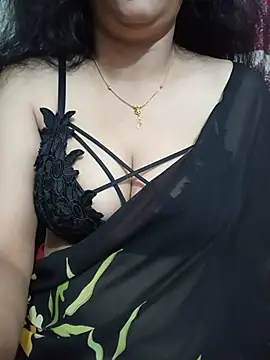 Priya_Boudi webcam