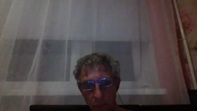 BobbyXRoyal webcam