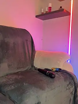 LadySaraNoir webcam