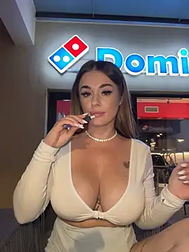 IsabellaEtthan's live cam