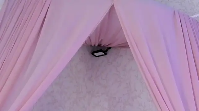 LolaGray__ webcam