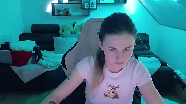 Melly4You live sex cam