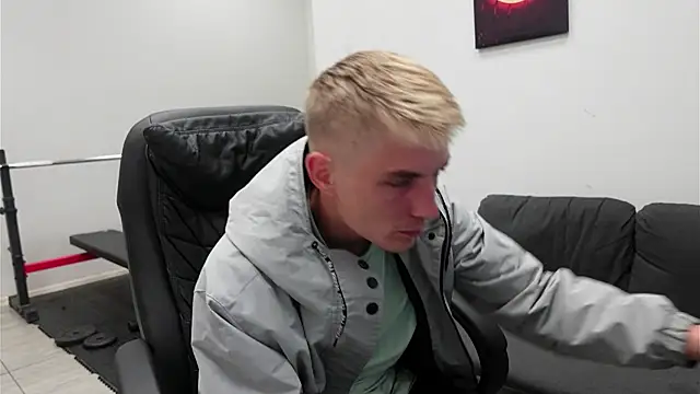 Logan_Falk