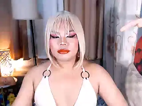 TSbrianaHugeCock webcam