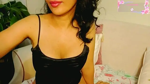 -TurkishLatina- webcam