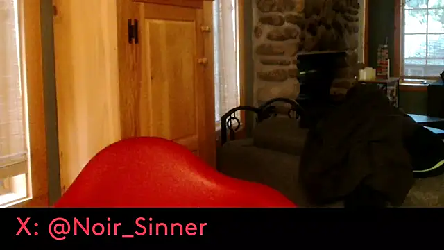sinnernoir live cam on StripChat