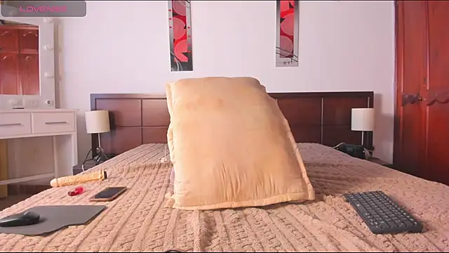 MiaMarin_hot