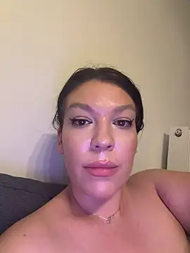ClaraPasssion live cam on StripChat