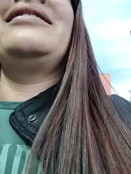 samm_curvy webcam