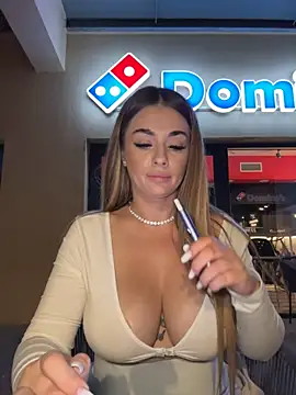 IsabellaEtthan's live cam