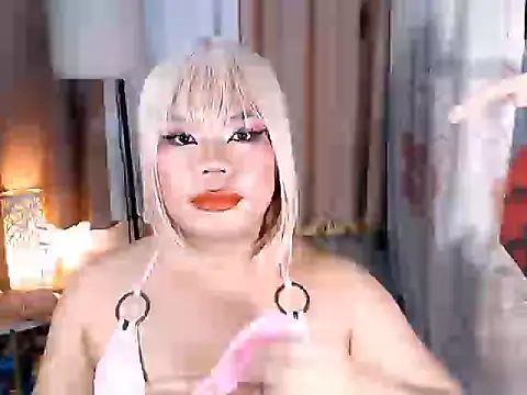 TSbrianaHugeCock webcam
