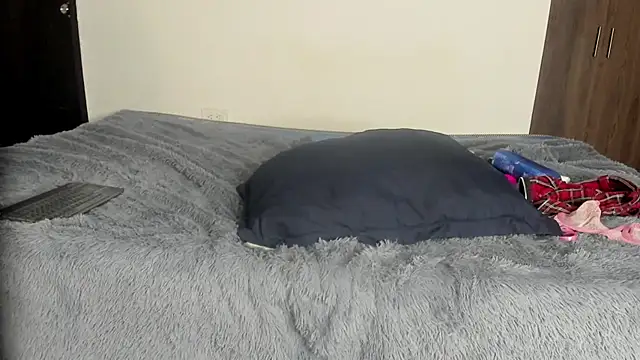 NicolCastillo19 webcam