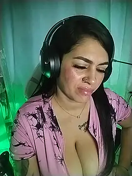 chelaqueen_ webcam