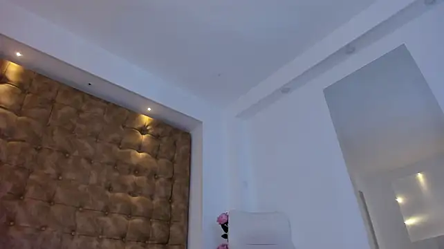 violet_giraldo webcam