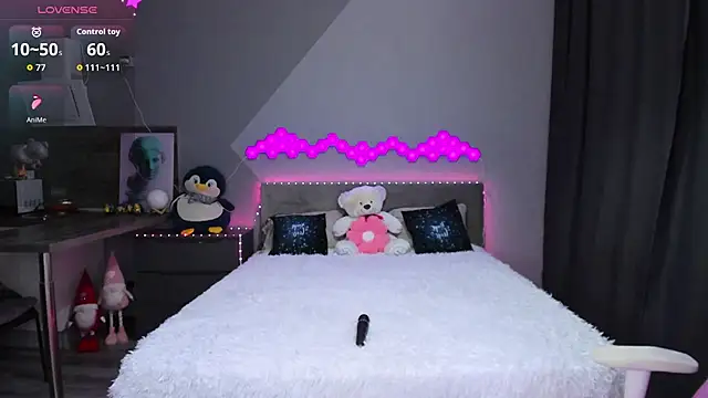 Maggie_Moore webcam