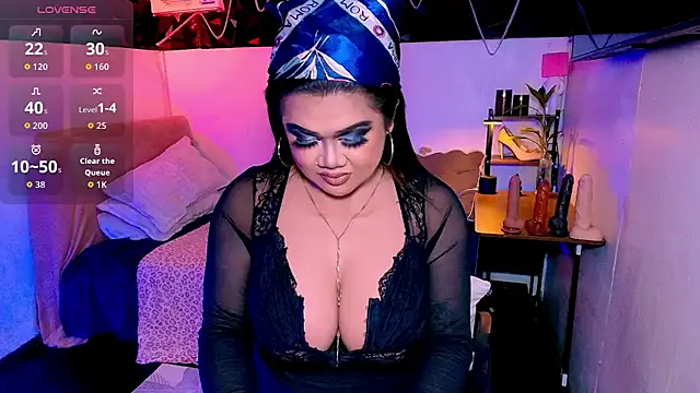 asiankatyhuge live cam on StripChat