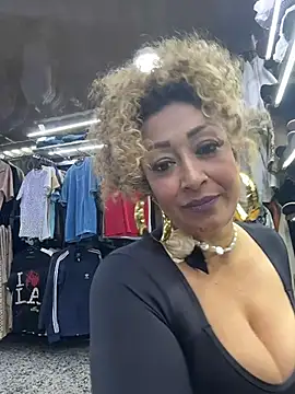 Katti_Barrera webcam