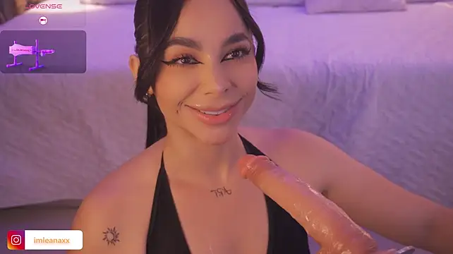 imLeanna_ webcam