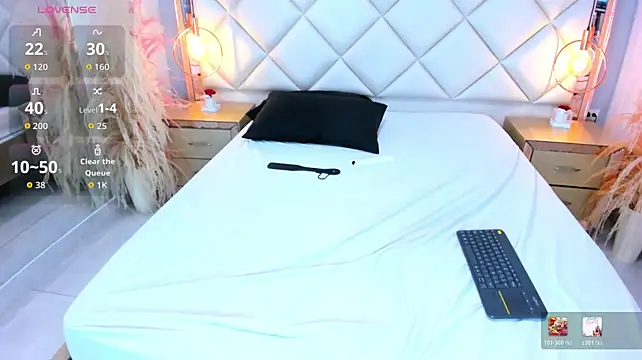 SalomeBins webcam