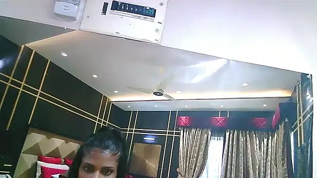 IndianSilkySpice webcam