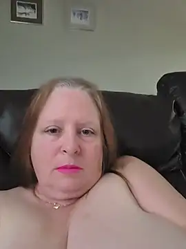 CanadianQueen1973 webcam