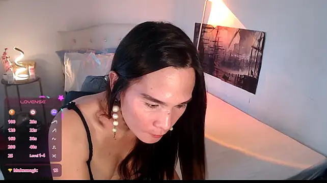 NinaDOM4CUM webcam