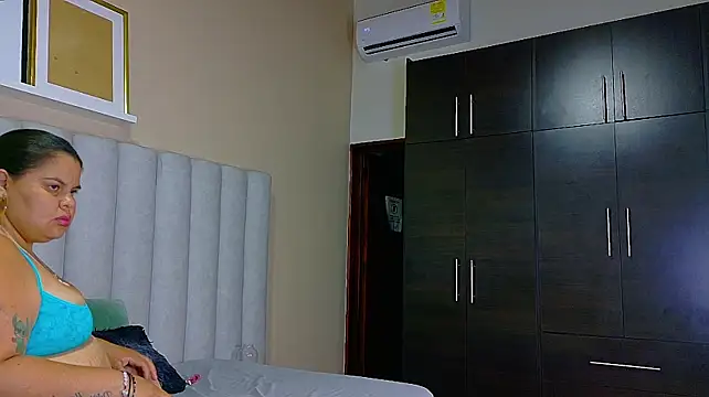 BritannyMonroe_ webcam