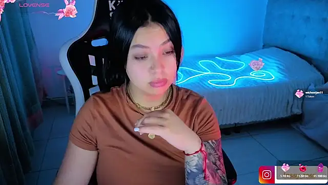 Victoryyy_ webcam
