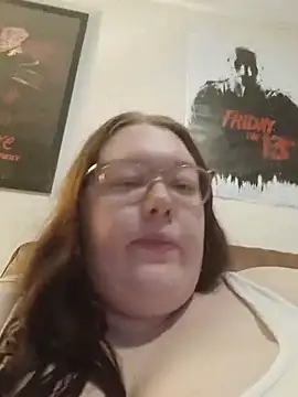 Sexycurvyemilyy webcam