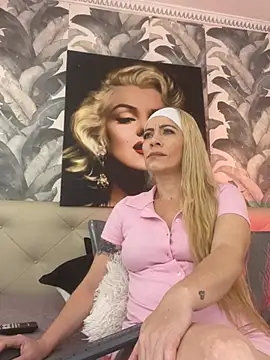 viktoria_davis_ webcam