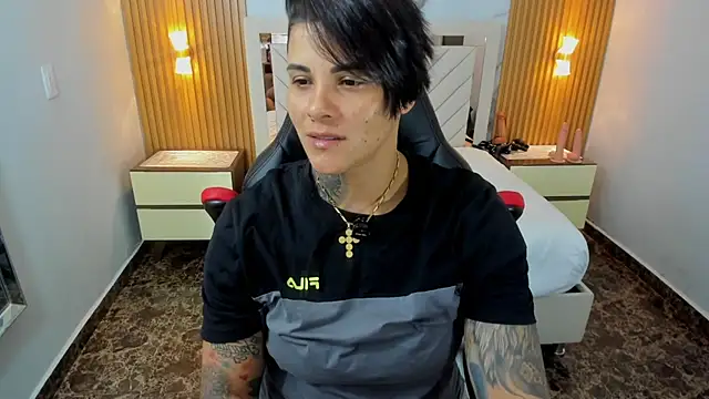 KAROLLJONES1 webcam