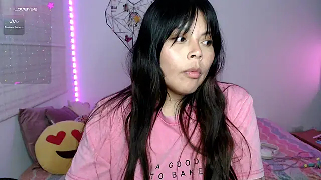 EllieMoonX webcam