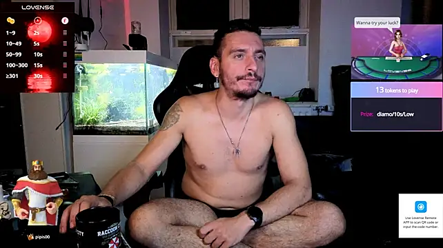 Rayzel_White webcam